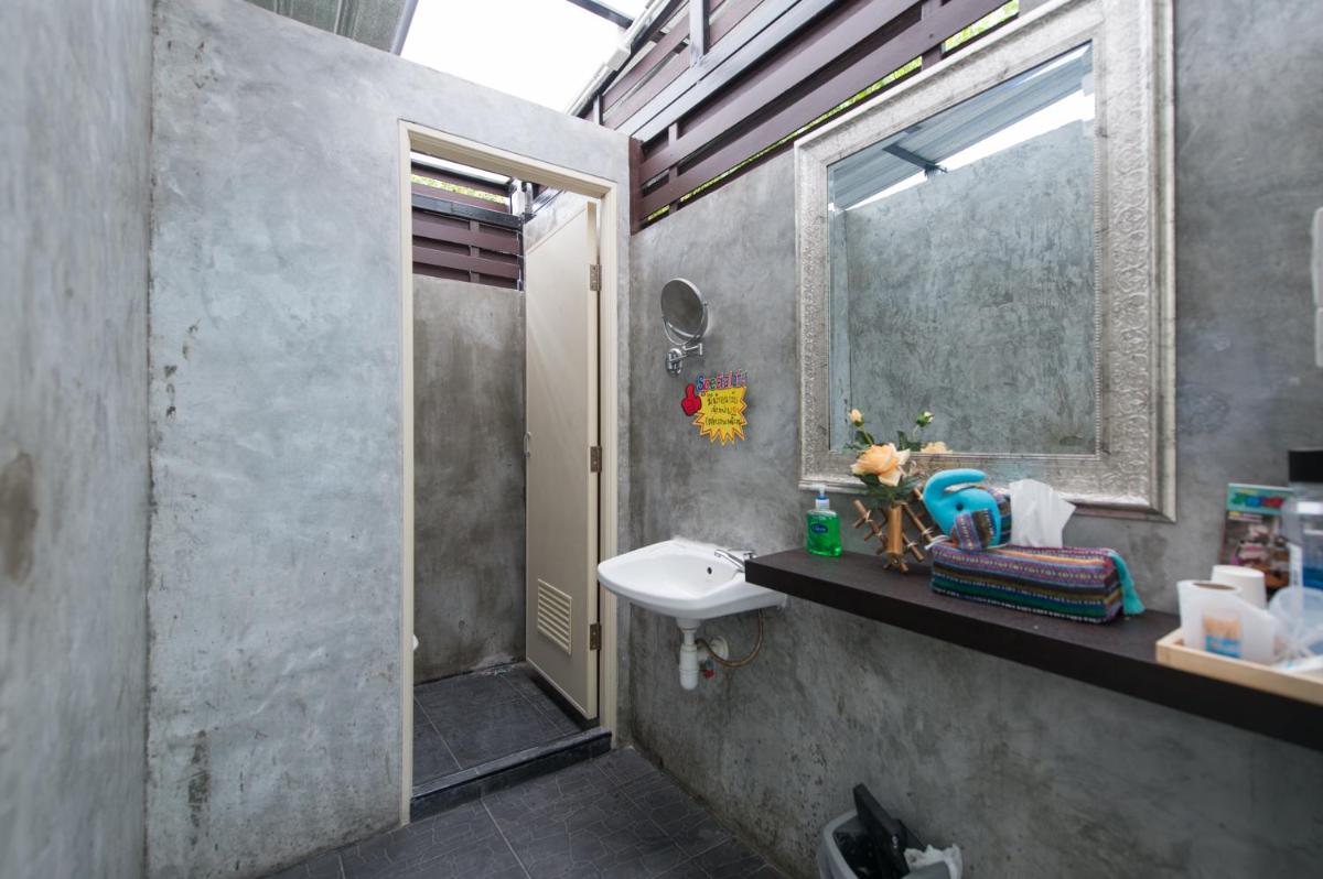 NTY Hostel Near Suvarnabhumi Airport - Housity