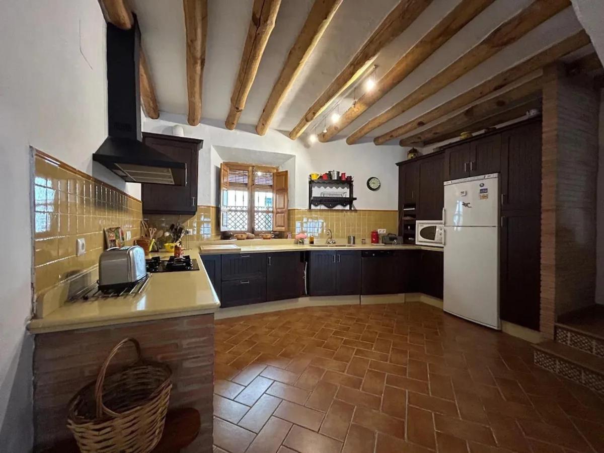 Charming house with mountain views in Alájar - Housity