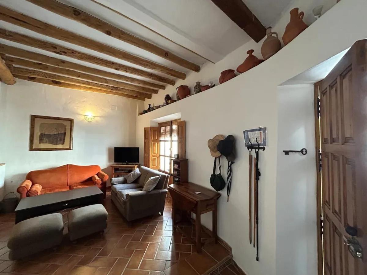 Charming house with mountain views in Alájar - Housity
