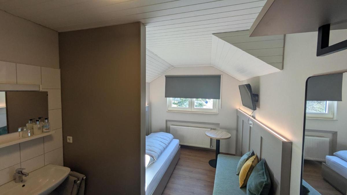 Landhotel Sonneneck - Breuna im Naturpark - Housity