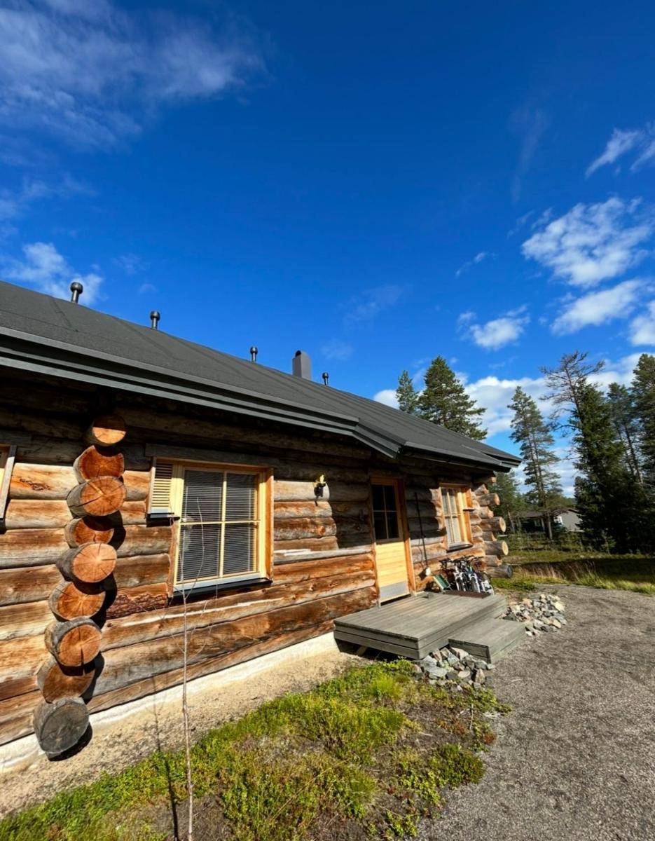 Far And Away Cabin - Housity