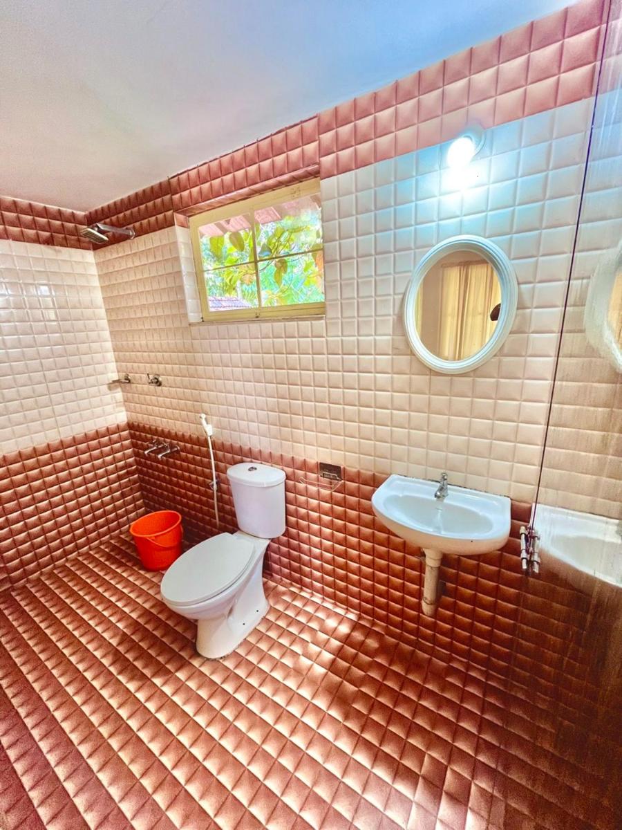 Pranayakulam Riverside stay in rustic village - Housity