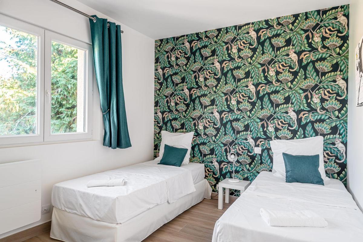 Apartment 2 bedroomed Lena Montry - Housity