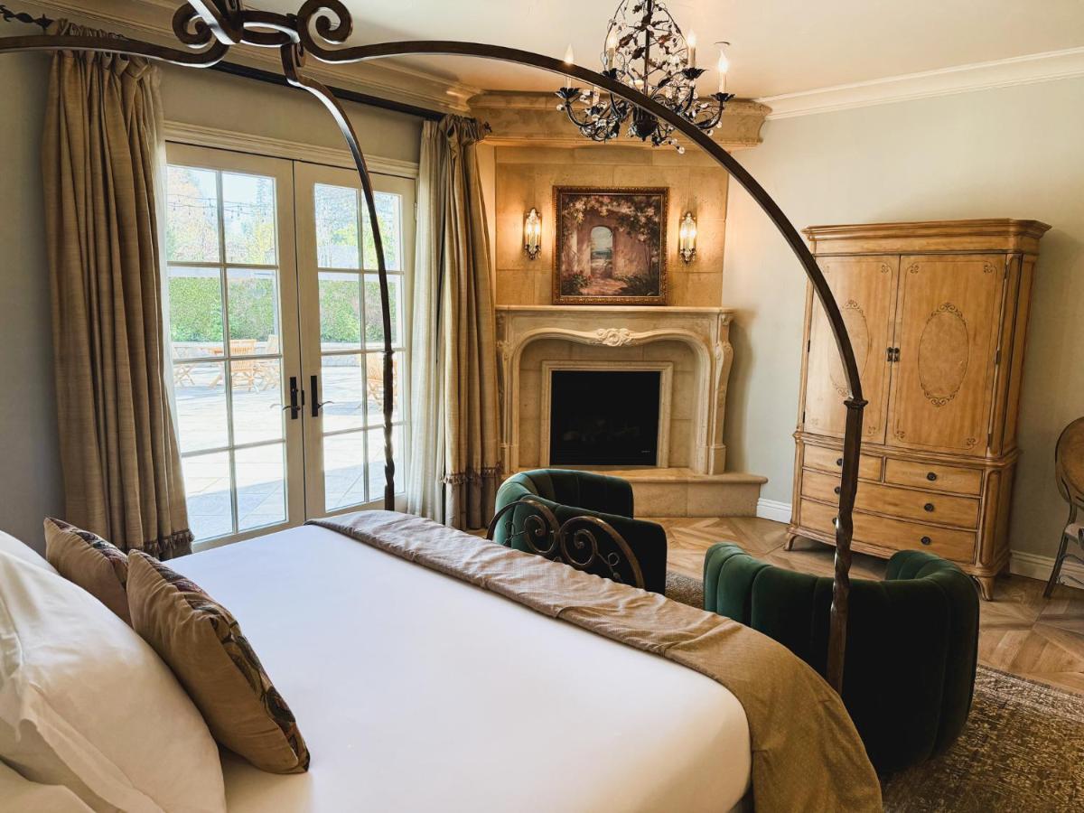 The Villa at Arden Hills - Housity