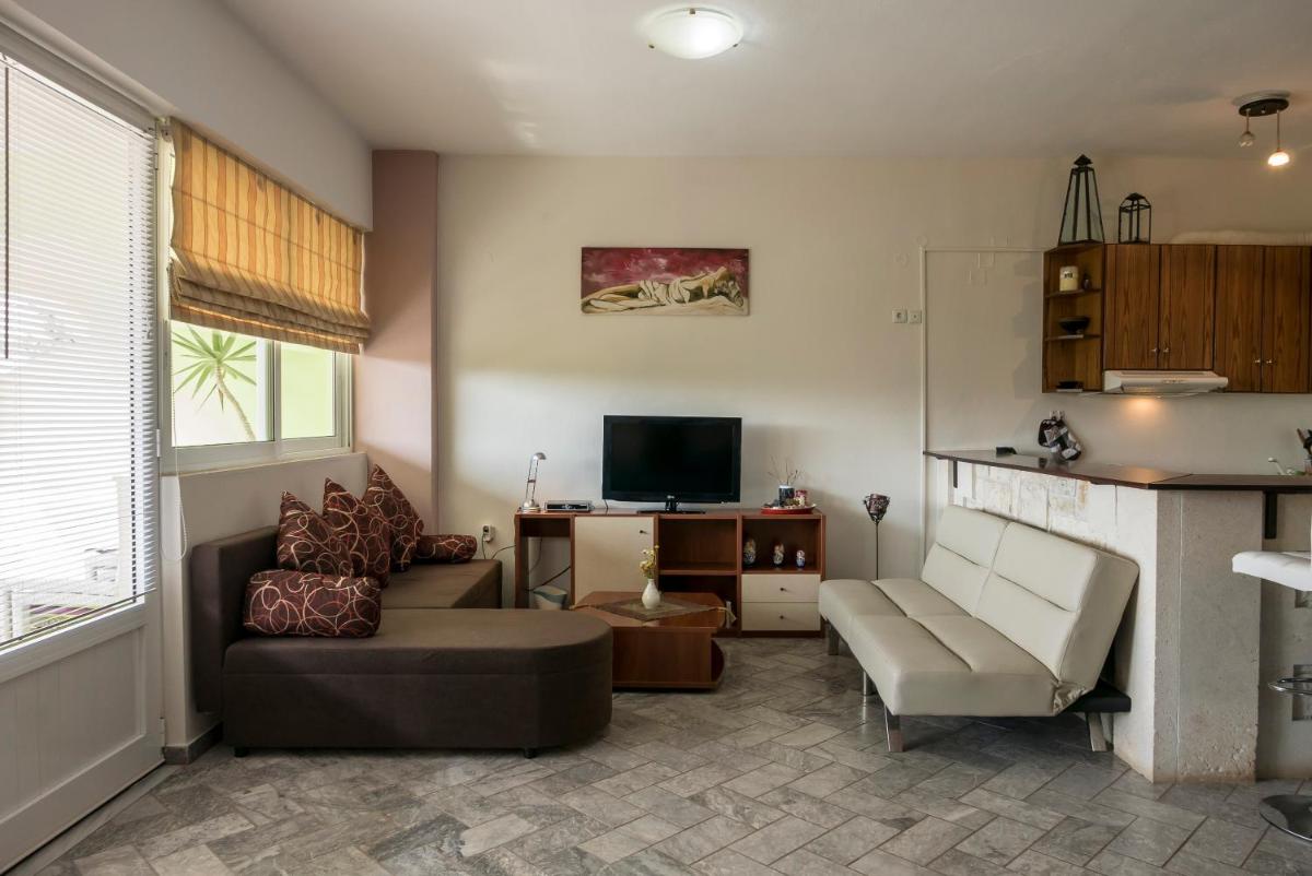 Korakas Beach - Housity