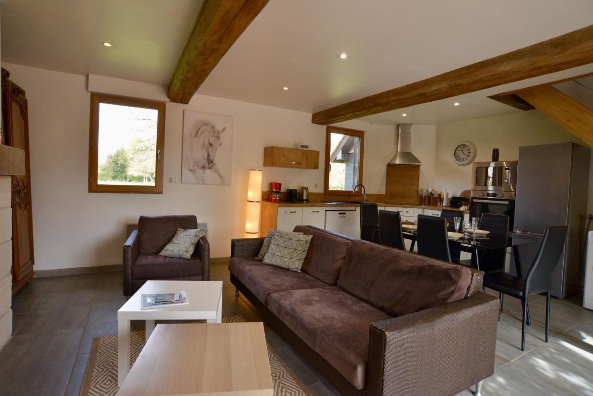 Gîte de la ferme Cour Lecoq - Housity