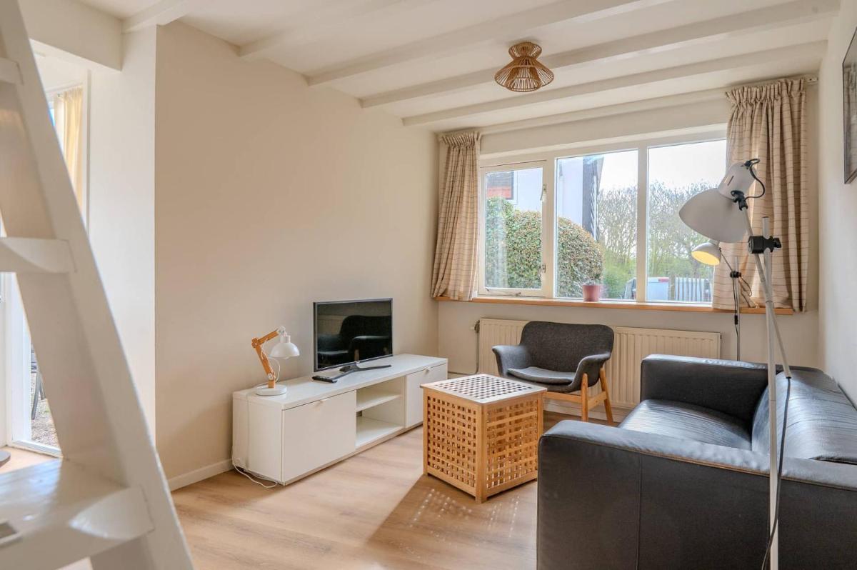 Hello Zeeland - Vakantiehuis Beatrixstraat 27A - Housity