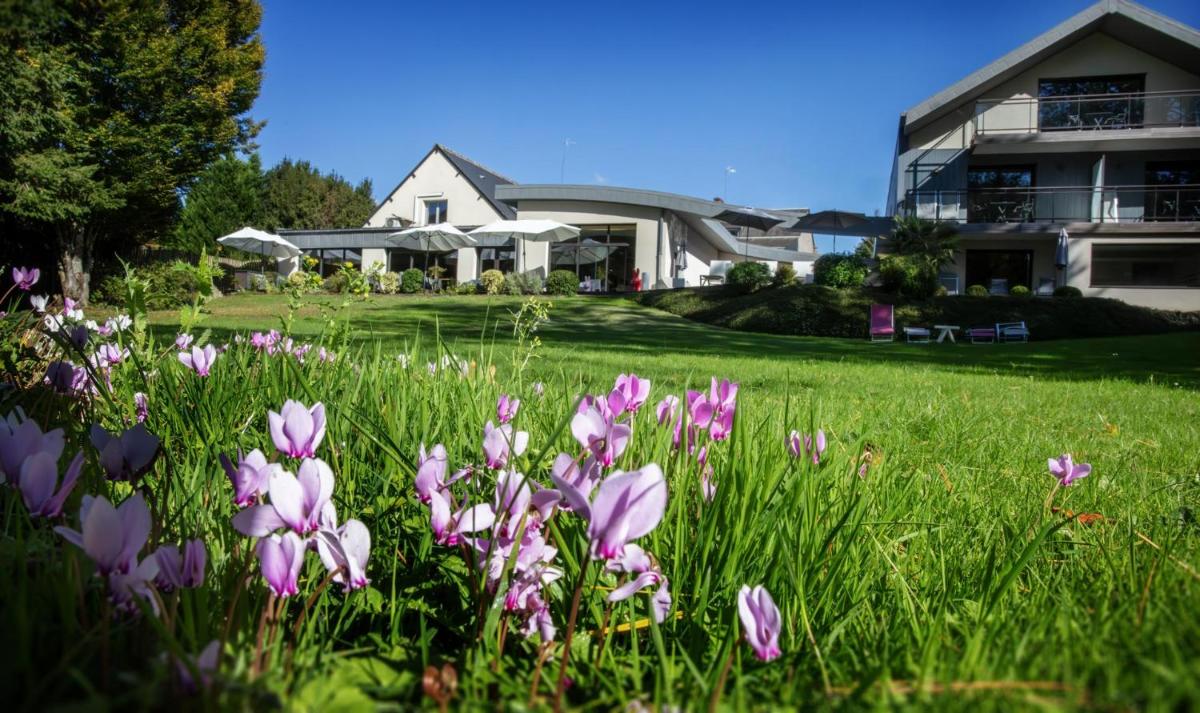 Jardin de l'établissement L'Aubinière Hôtel Restaurant & Spa