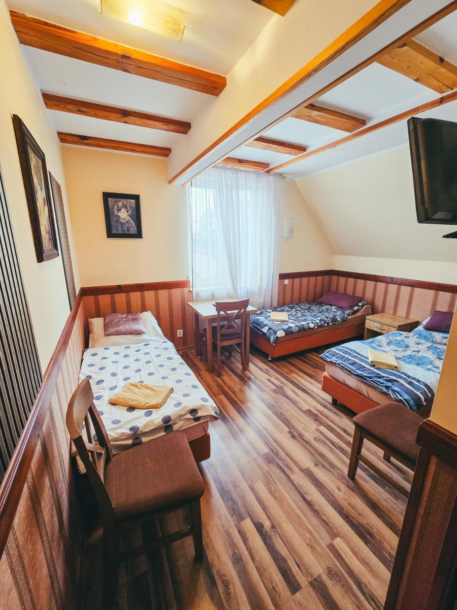 Pensjonat Li-Mar - Housity