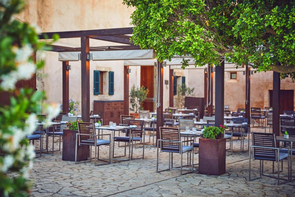 Un restaurante o sitio para comer en Zoetry Mallorca Wellness & Spa