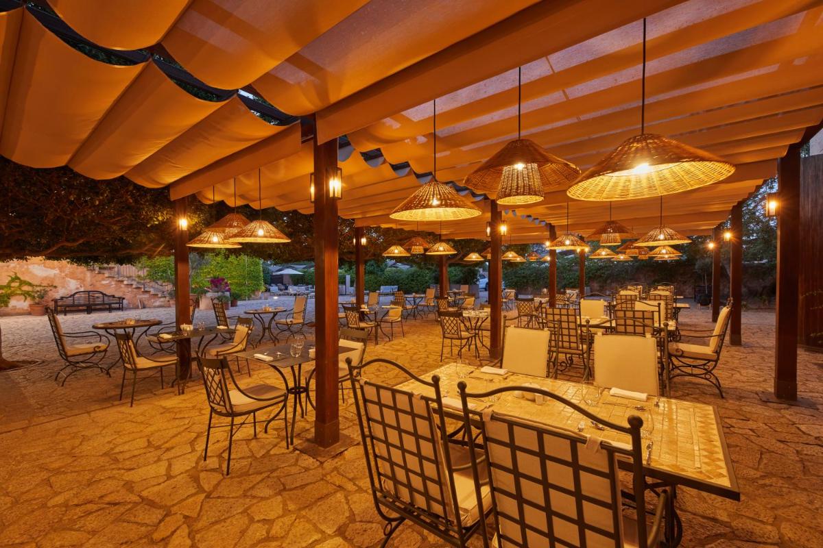 Un restaurante o sitio para comer en Zoetry Mallorca Wellness & Spa