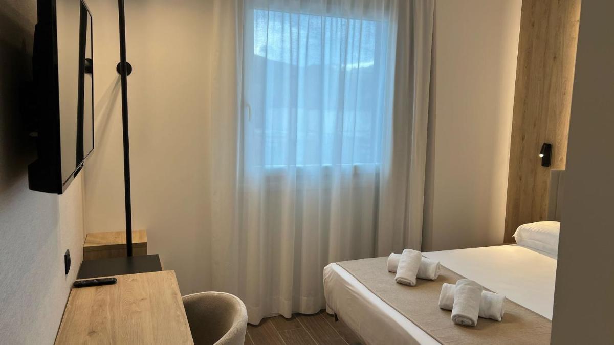 Hotel MLC San Sebastian - Housity