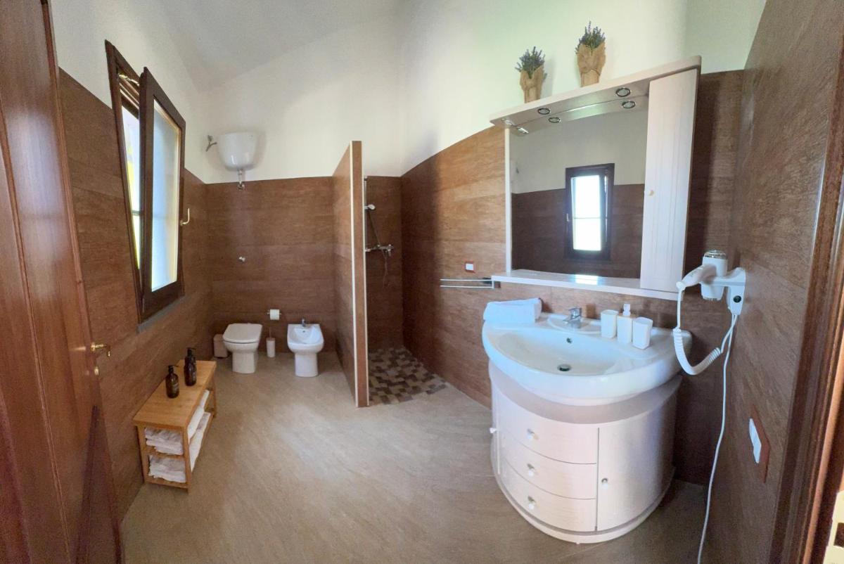 Lugh'e Luna Village - Housity