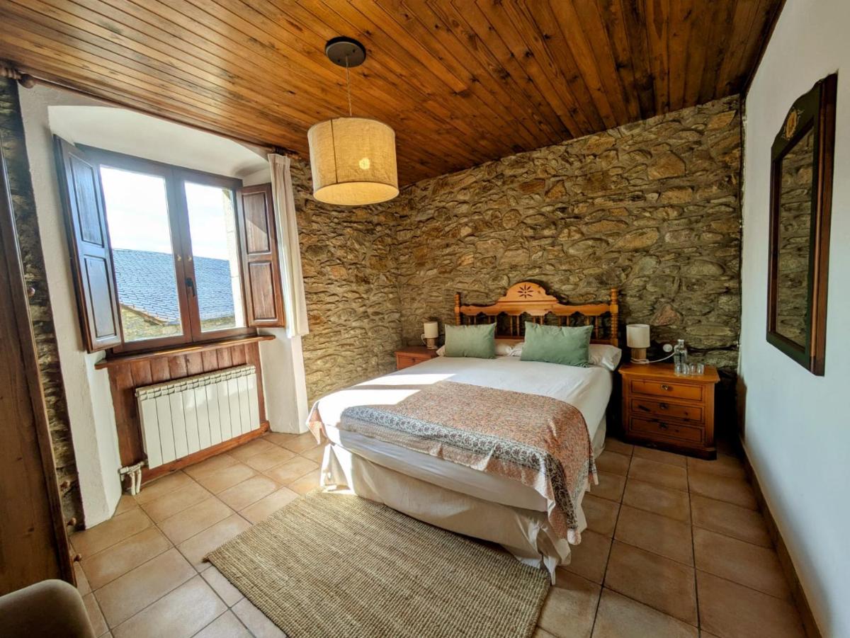 Fonda dels Pics - Housity