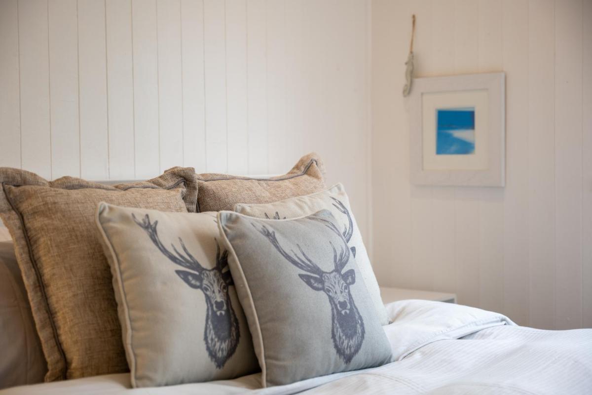 The Bolthole - Housity