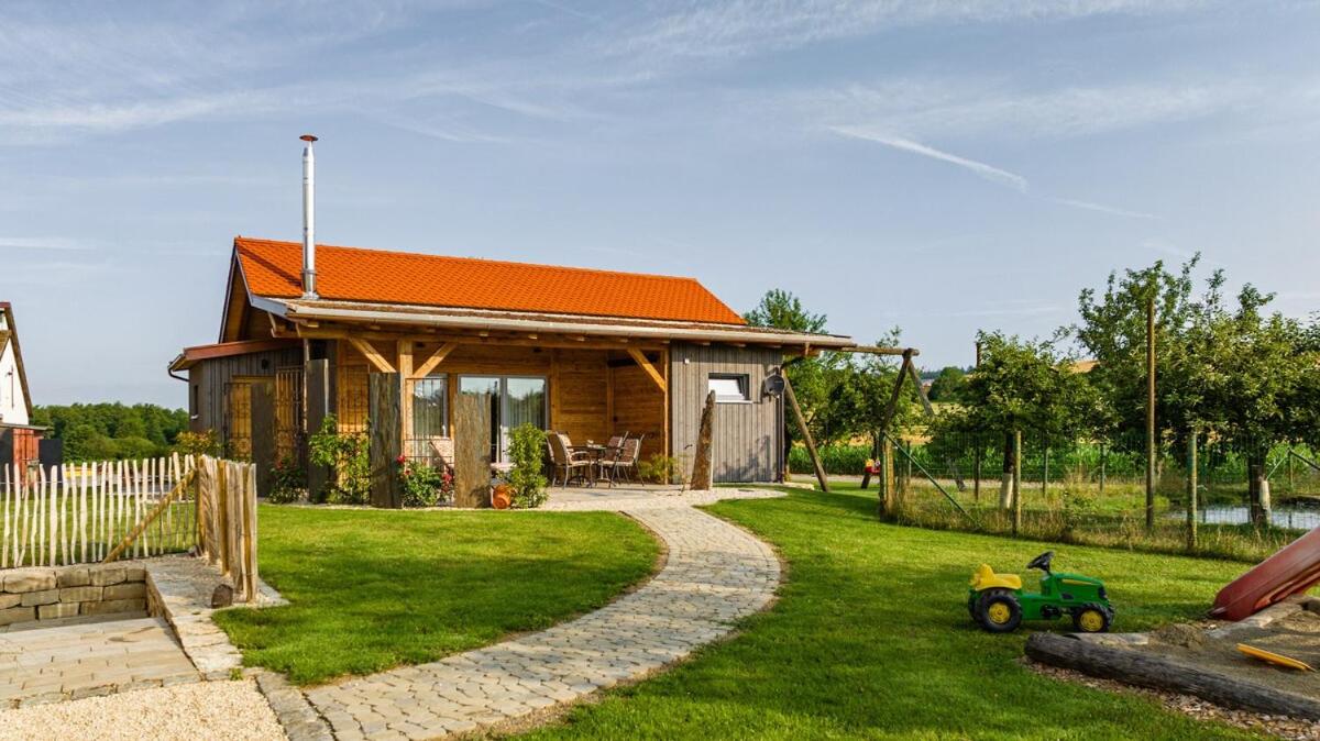 Ferienhaus Fichtenzauber - Naturidylle am Wildgehege & Pfrunger Ried - Nähe Bodensee - Housity