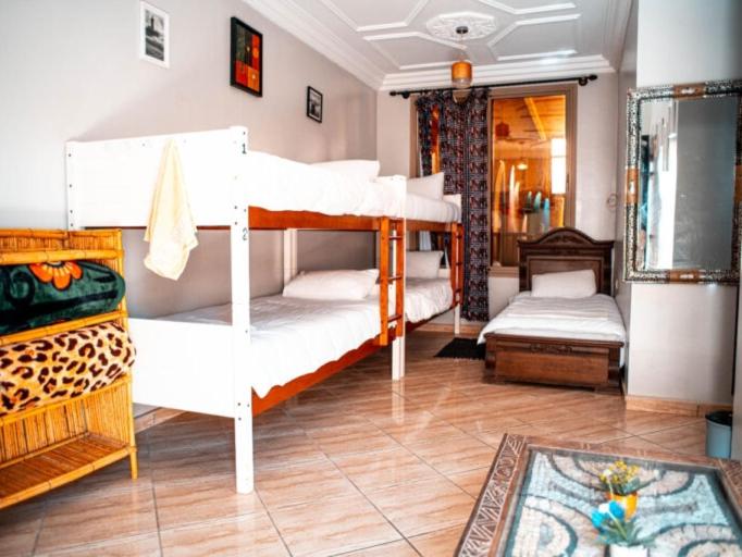 Imsouane petitsurfer SurfCamp & Yoga - Housity