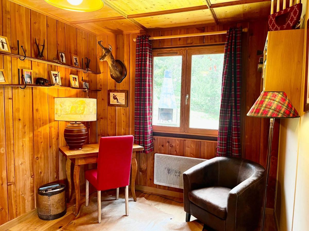 Chalet chaleureux à Ax-les-Thermes avec vue sur la montagne - Housity