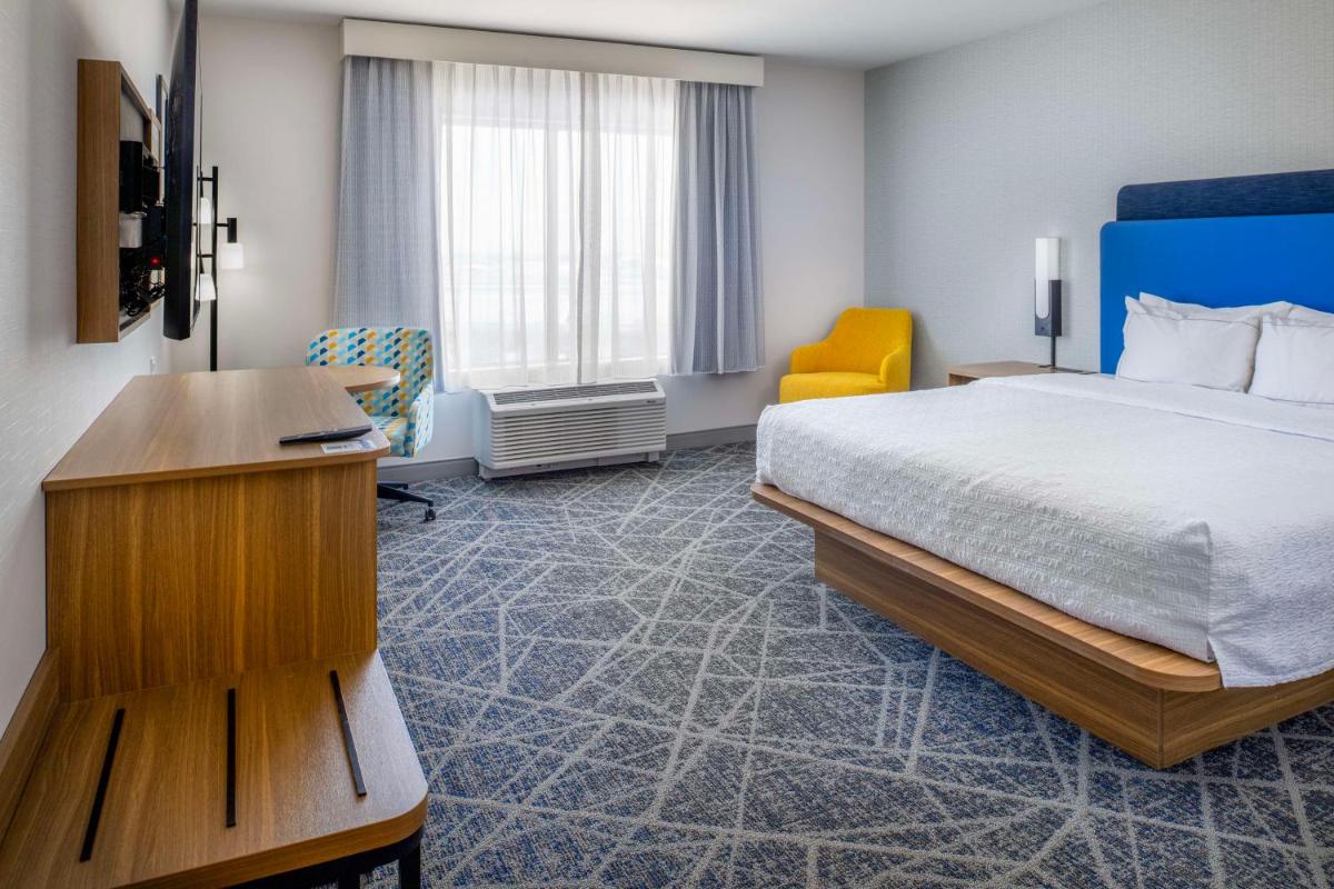 Hampton Inn By Hilton St Louis Airport - Housity