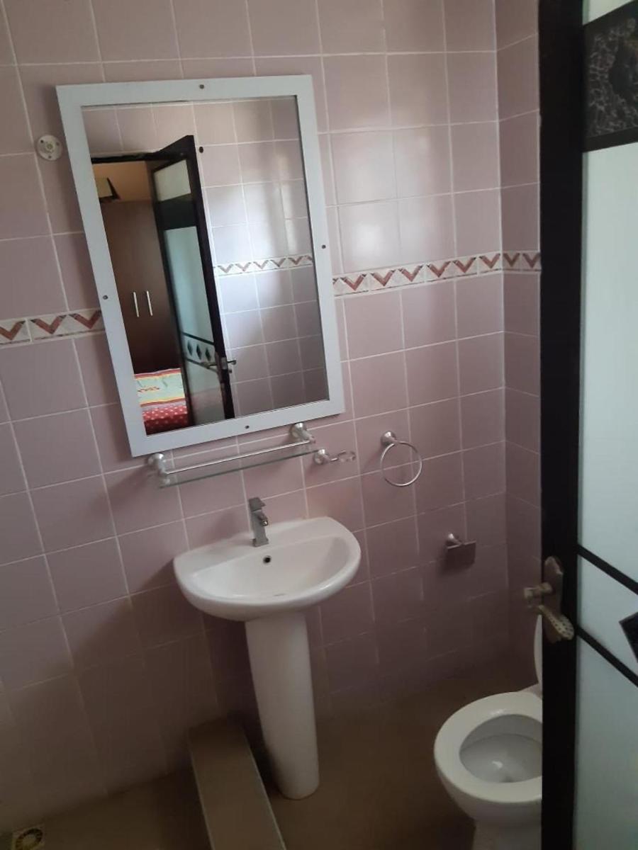Oyibi New furnished house - Charming 3 Bedroom - Housity