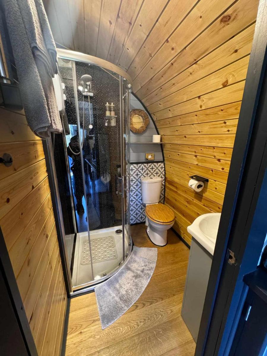 Riverside Pod, West Highland Way Holidays - Housity