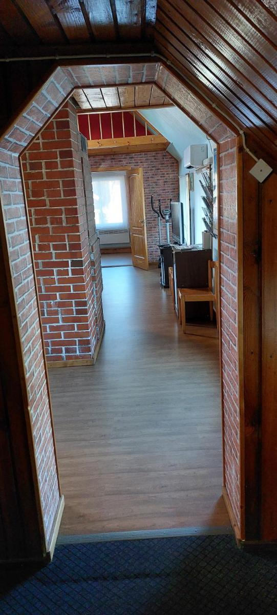 Livonia Matkamaja - Housity
