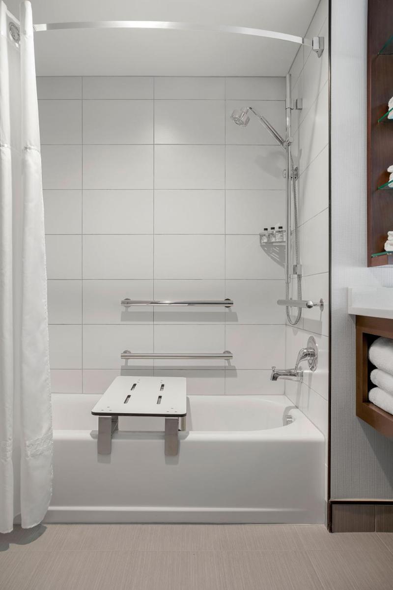 Delta Hotels by Marriott Somerset - Housity