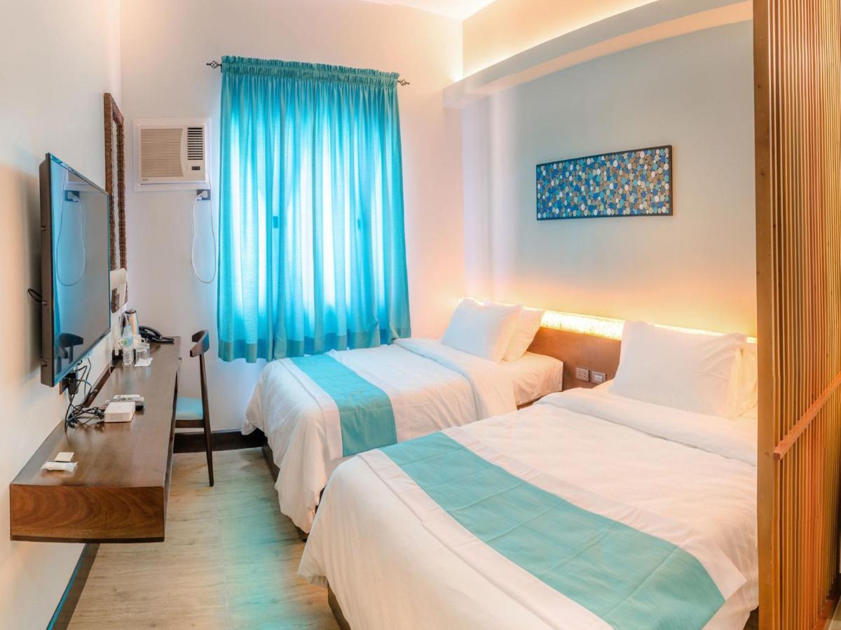 Twin Tides Panglao - Housity
