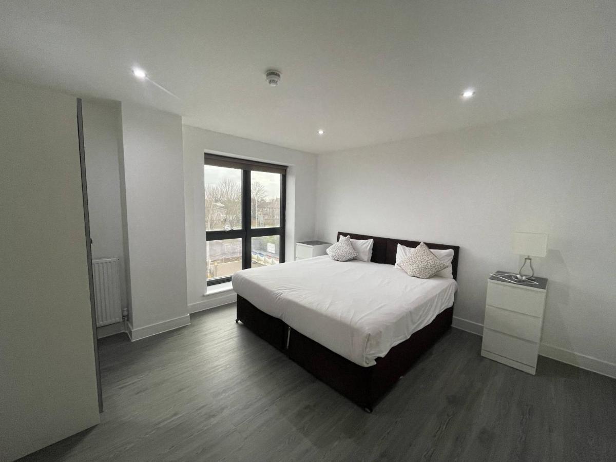 Ilford Tower Apartments - Housity