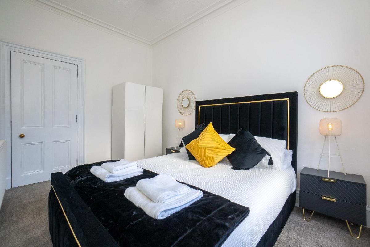 Brulee House - SJA Stays - 2 Bed Apartment - Hizvo