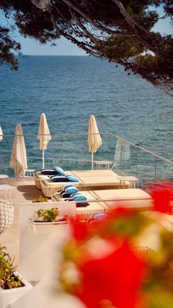 Hotel La Calanque - Housity