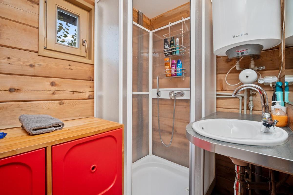 Srub Pod Lípou - Skryje - Housity