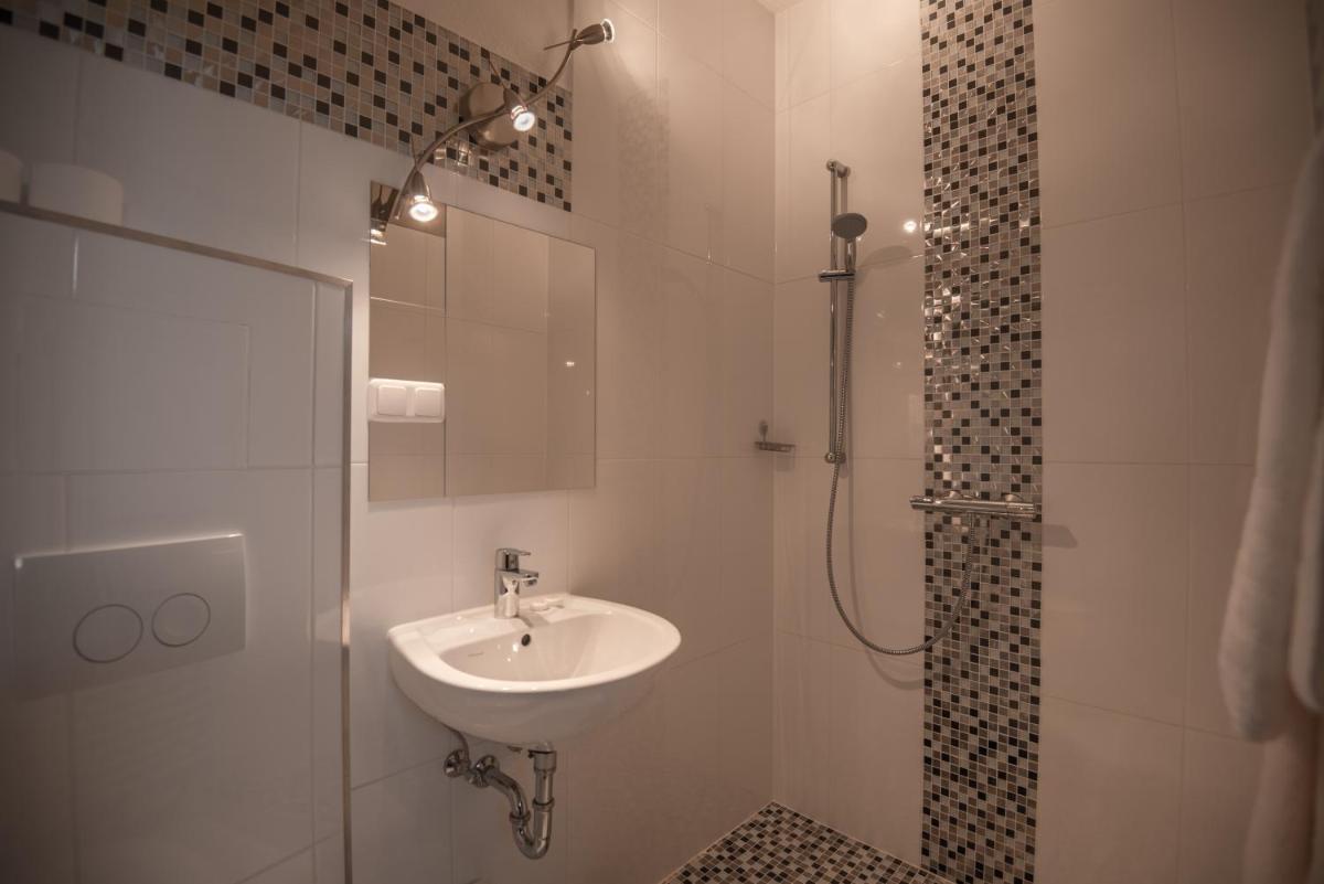 Drei Bären Hotel & Apartments - Housity