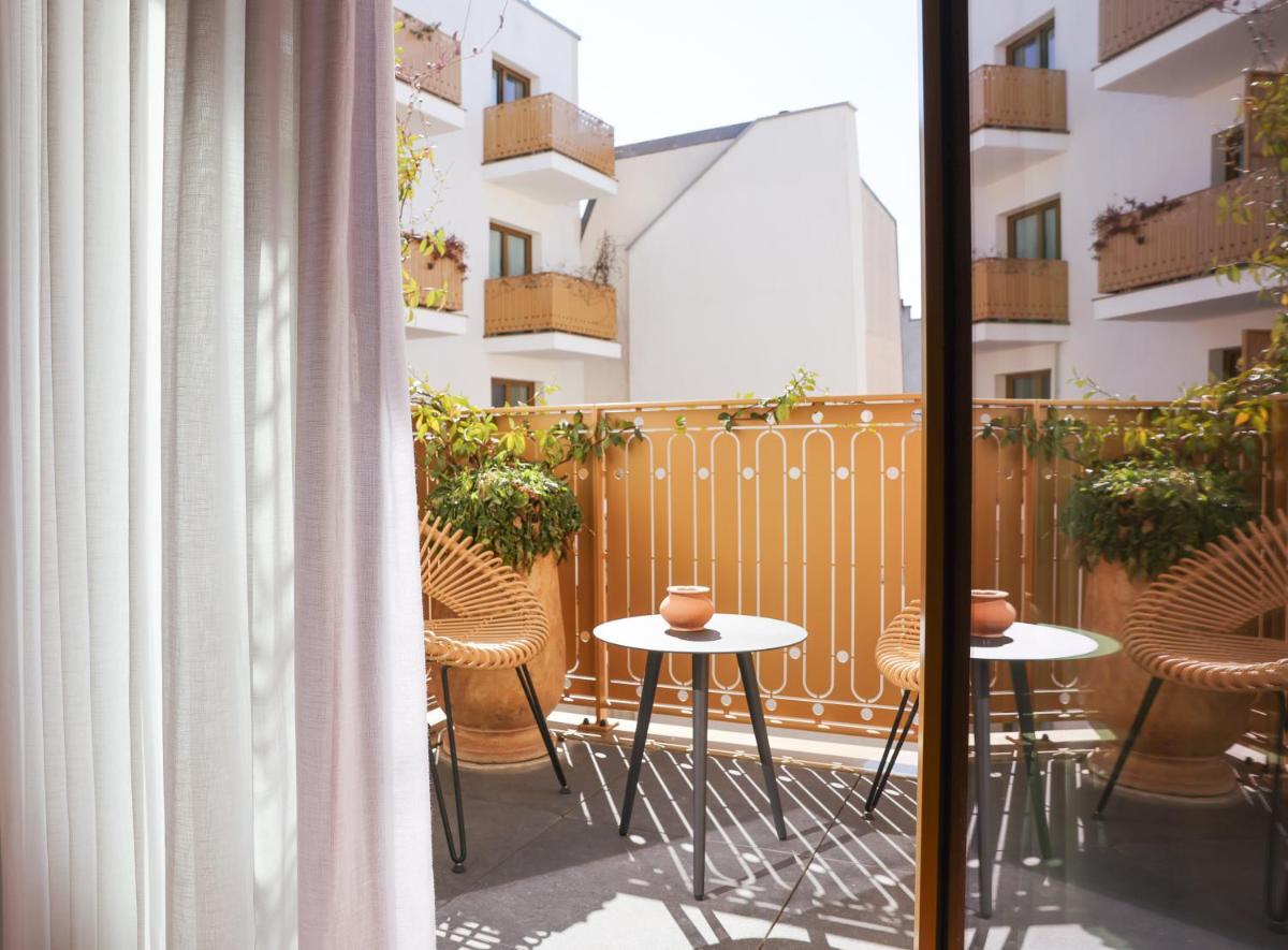 Balcon ou terrasse dans l'établissement Bloom House Hôtel & SPA