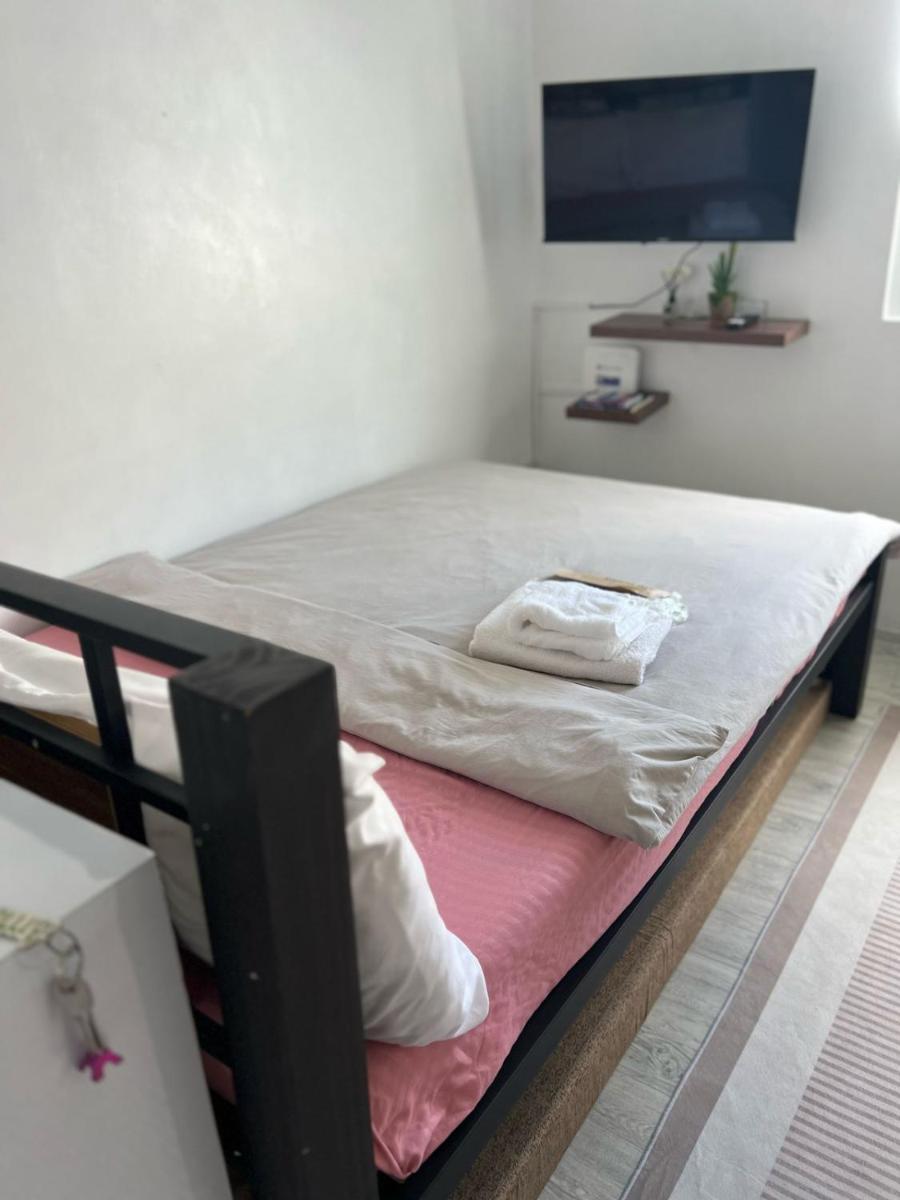 Tiny Haven Room - Housity
