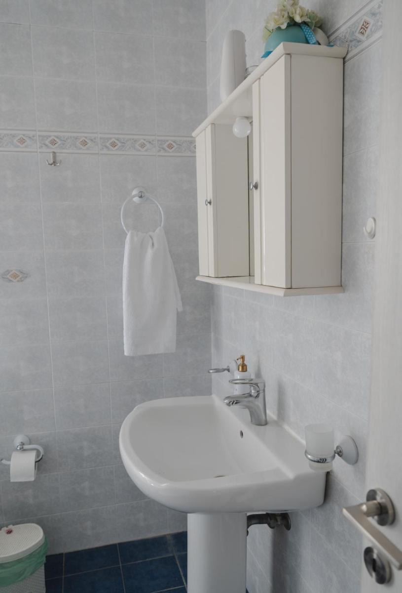 Sea View Apartment - Hizvo