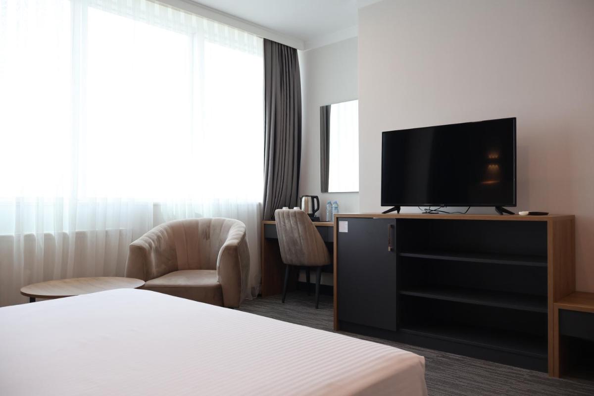 HOME PLUS Hotel - Housity