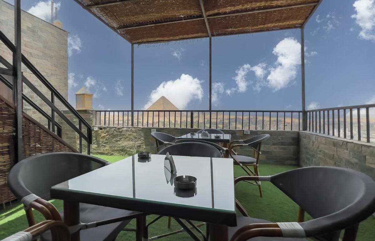 Pyramids tower inn - Hizvo