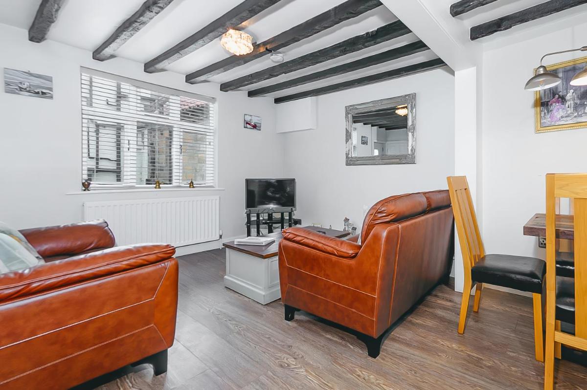 5 Ivy Yard - Housity