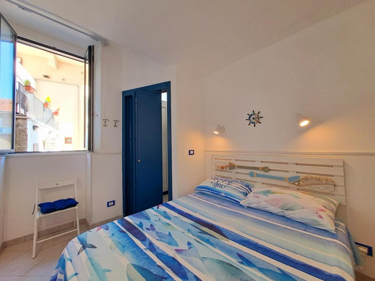 Aci Trezza suite fronte mare - Housity