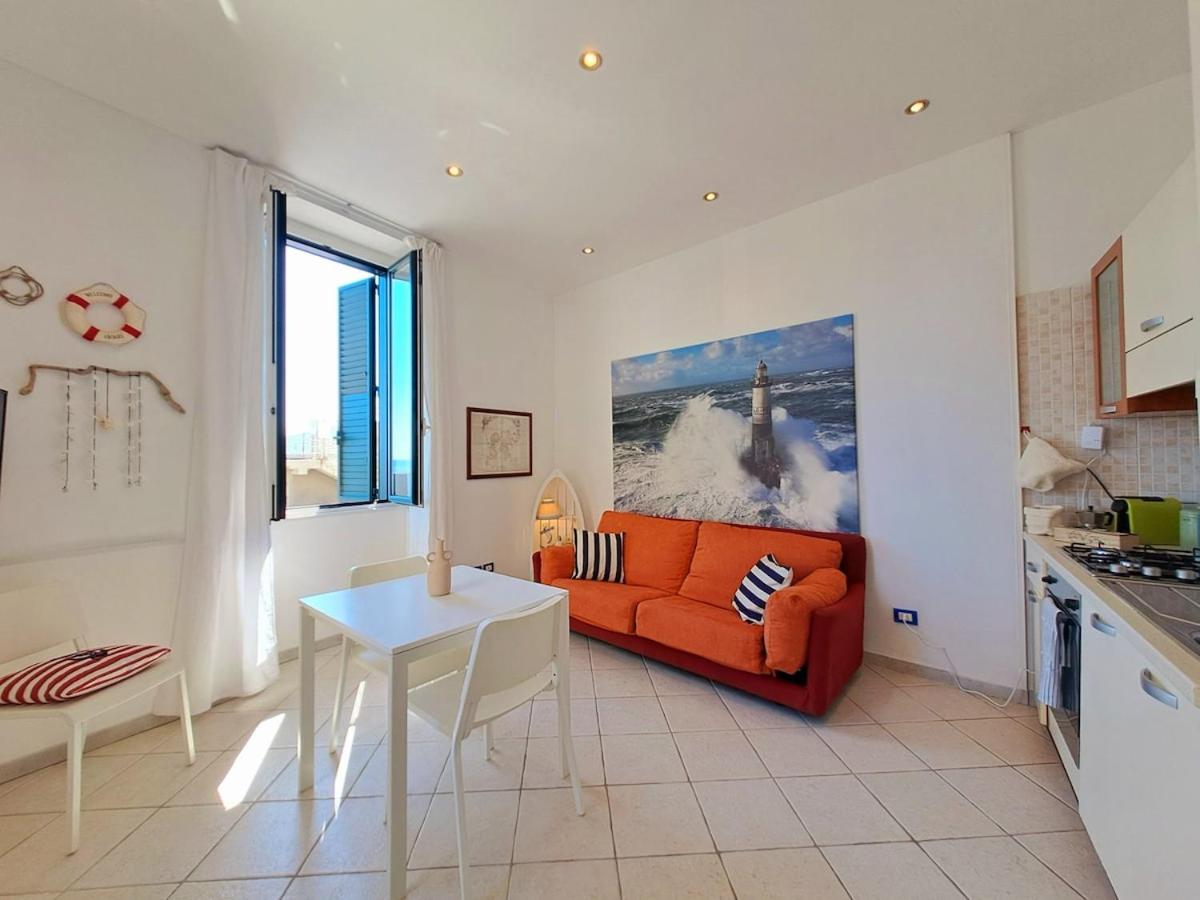Aci Trezza suite fronte mare - Housity