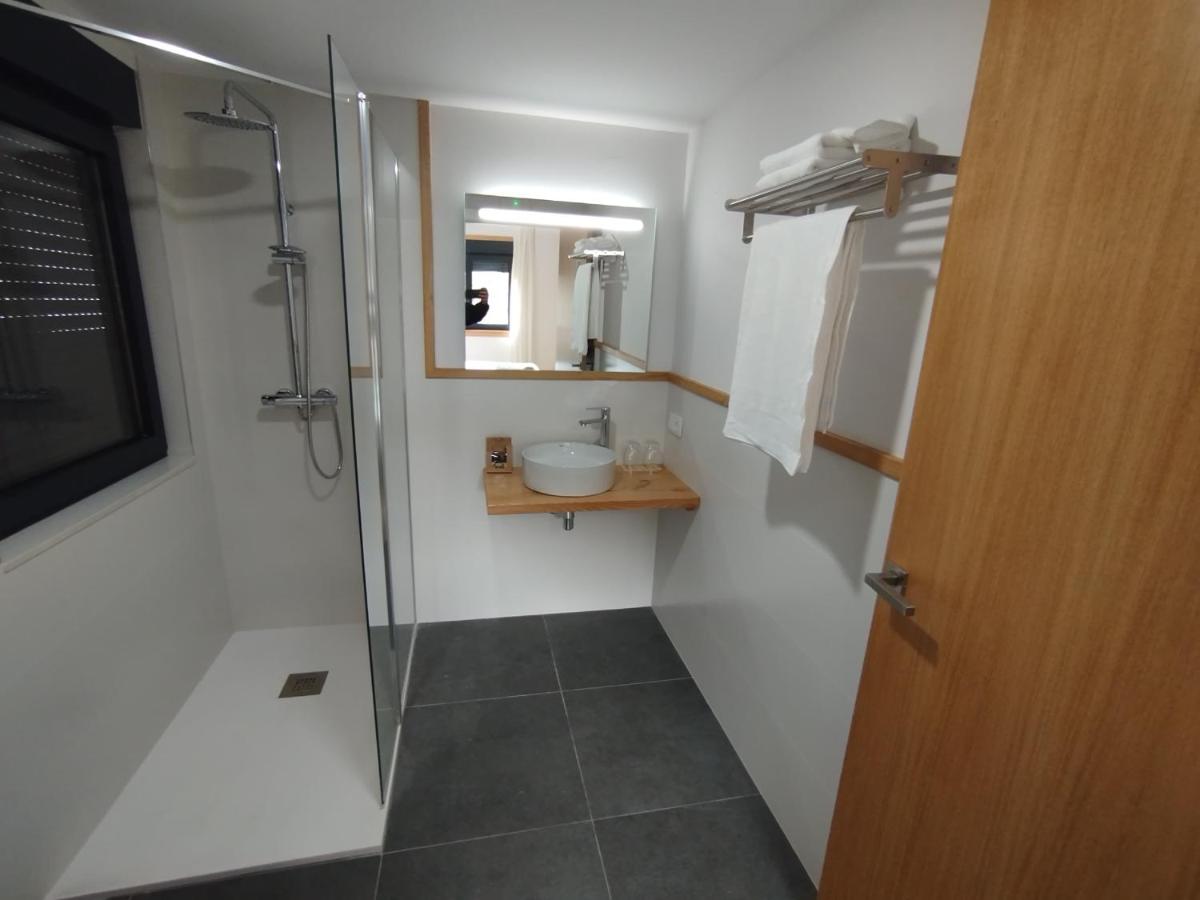 Hotel Zura - Housity