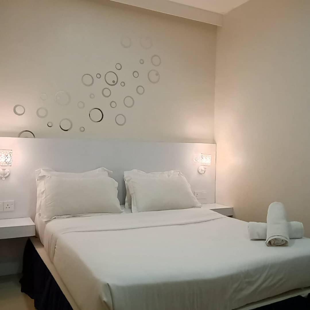 Sunsega Hotel - Housity