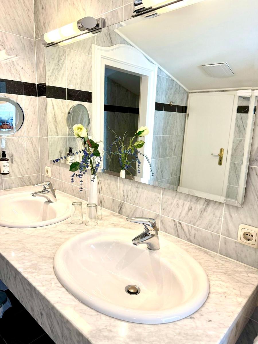 Hotel Seehof Leipzig - Housity