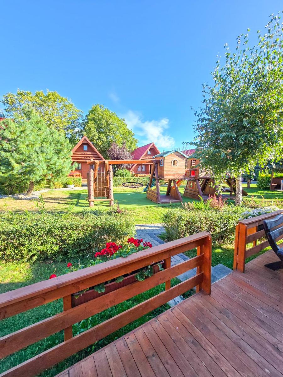 Domki FarAway- dawniej Słoneczko - jacuzzi, sauna, rowery w cenie - Housity