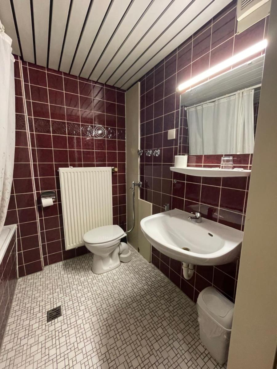 Haven Hotels - Hotel Am Stadion - Housity