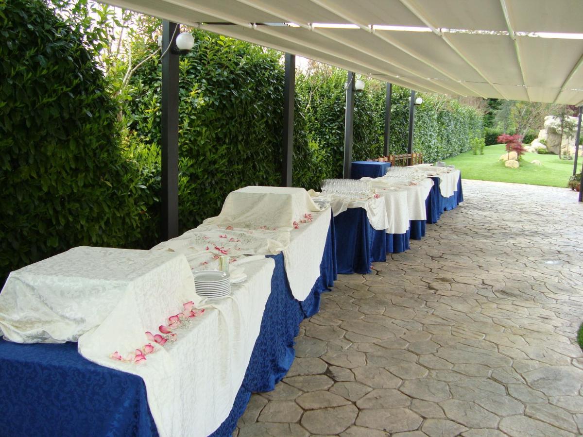 Hotel Le Ginestre - Housity