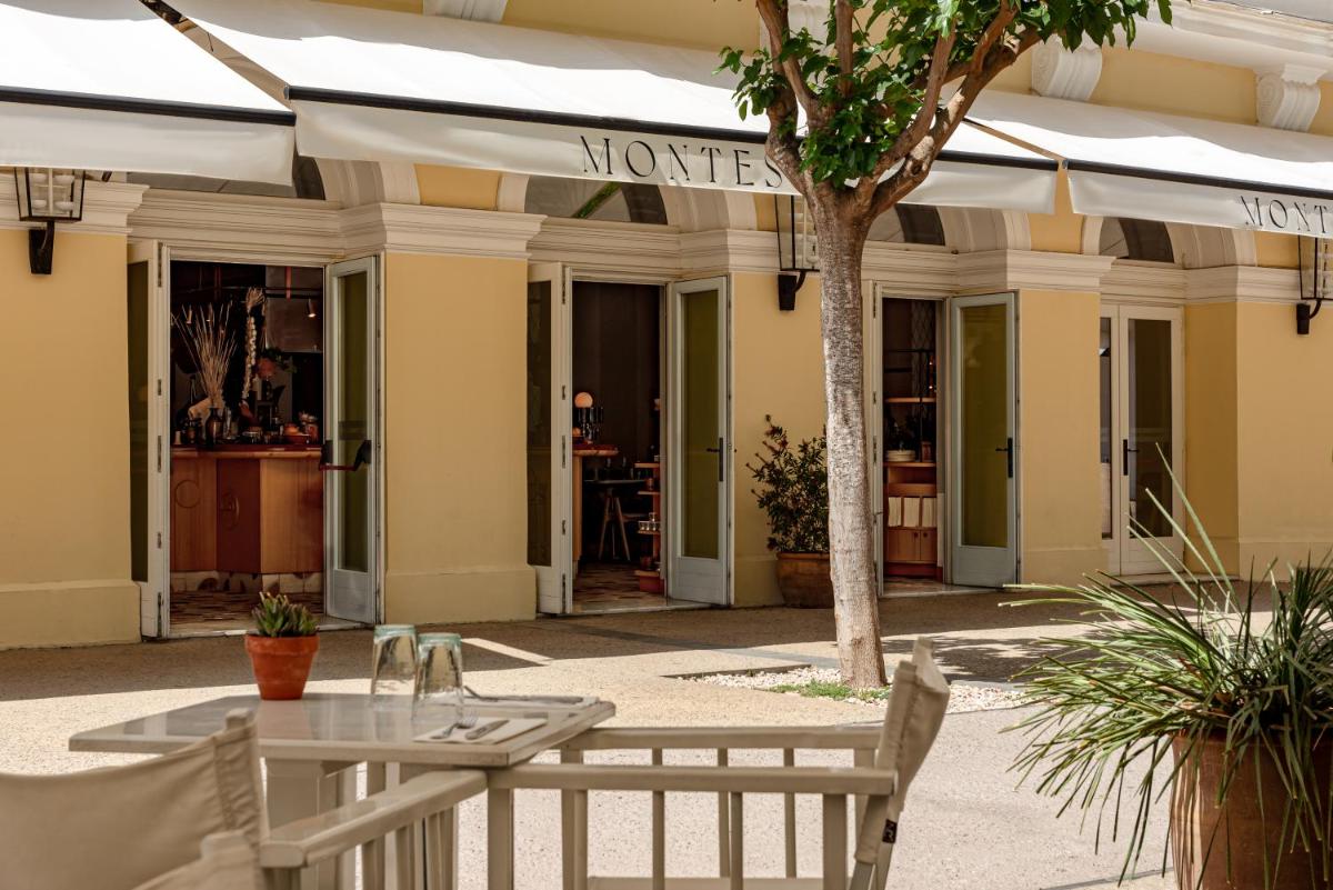 Un restaurante o sitio para comer en Montesol Experimental Ibiza