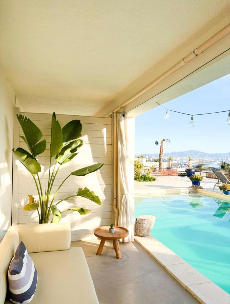 LES SUITES LOVE 1 SPA VUE MER PISCINe - Housity