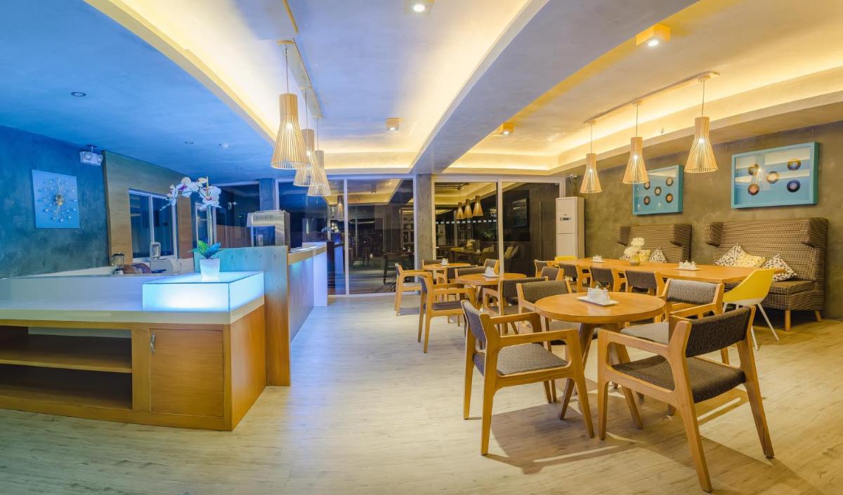 Twin Tides Panglao - Housity